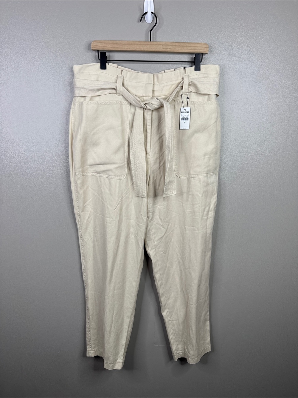 Express Women’s Super High Rise Tie Waist Ankle Pants 14R Cream Cotton Blend